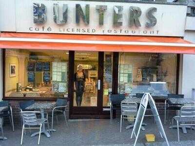 Bunters Cafe & Restaurant