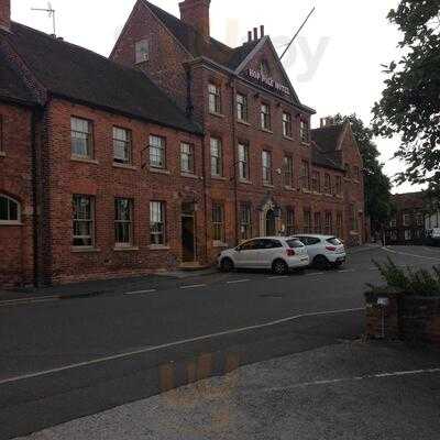 The Hop Pole Hotel