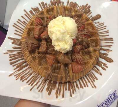 Treatz Dessert Parlour Woking