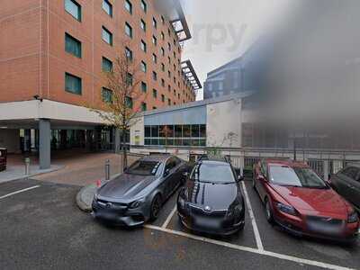 Hugos Bar & Brasserie