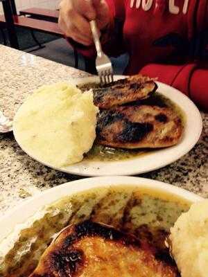 Robins Pie And Mash