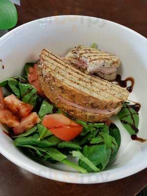 Ezo Bistro
