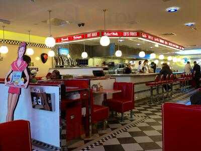 Ed's Easy Diner