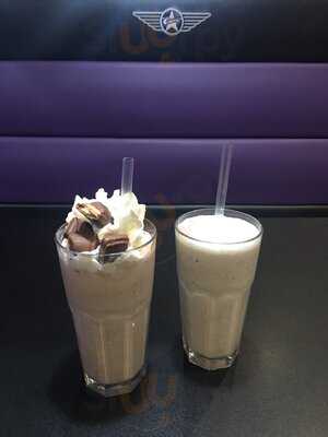 Creams Gelato Cafe