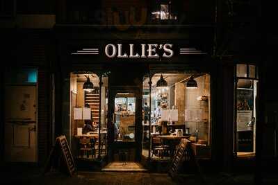 Ollie's Eatery - Bar