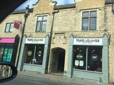 Toro Lounge