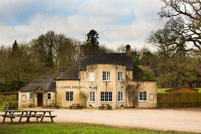 Tunnel House Inn