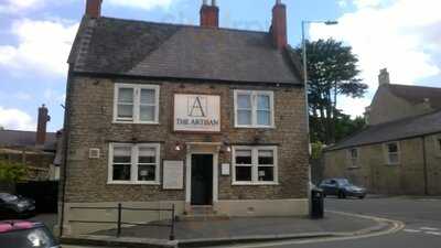 The Artisan Pub & Kitchen