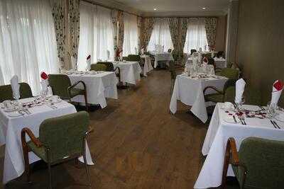 Hadlow Manor Restaurant