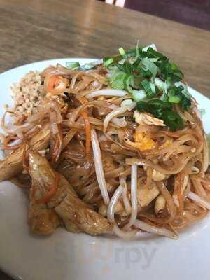 Tamarind Thai Cafe