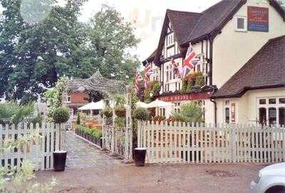 The Hare And Hounds