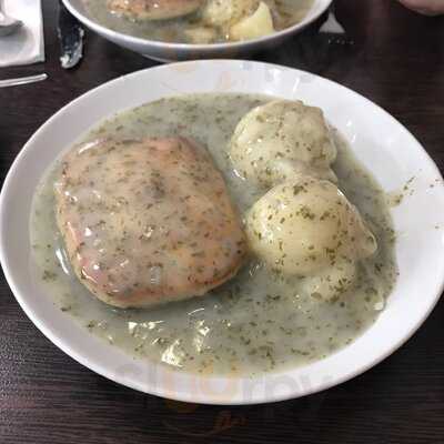 Jj Cafe & Pie & Mash