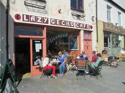 The Lazy Gecko Cafe