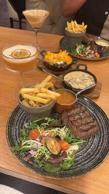 Tomahawk Steakhouse - Yarm