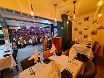 Dhanshiri Restaurant
