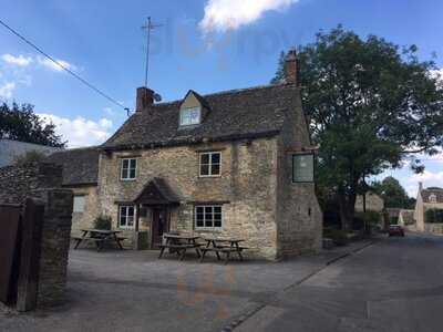 The Shilton Rose And Crown