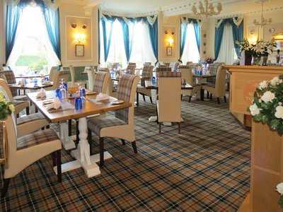 Glenesk Hotel Fairways Restaurant & Golf View Cafe Bar