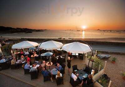 Cobo Bay Restaurant & Beach Terrace