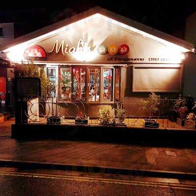 Miah's Of Pangbourne