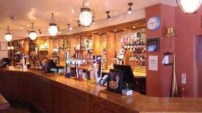 The Swan Stonehouse Pizza & Carvery