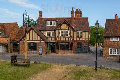 Merlin's Cave Pub And Restaurant