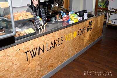 Twin Lakes Velo Cafe