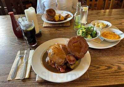 The Fox And Hounds