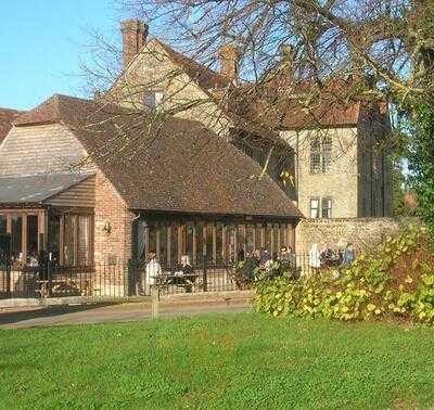 Cowdray Farm Shop & Cafe