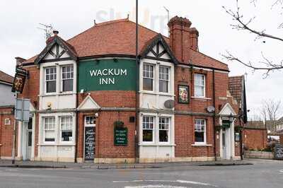 Wackum Inn