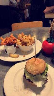 Gourmet Burger Kitchen (gbk)