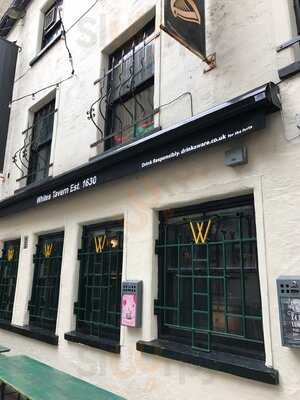 White’s Tavern & The Oyster Rooms