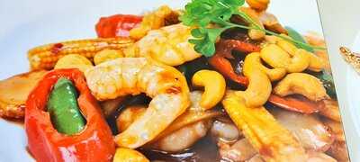 Yummi's Oriental Take Away