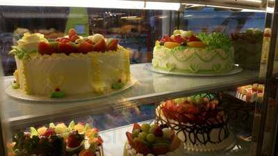 Golden Gate Cake Shop