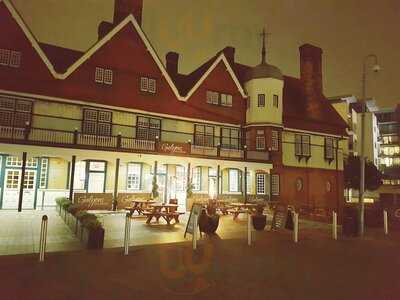 Galyons Bar & Kitchen