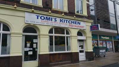 Tomis Kitchen