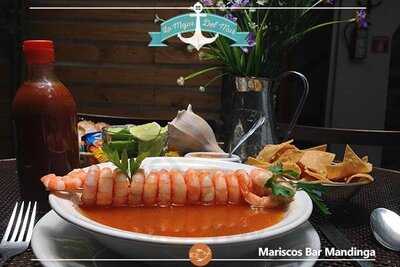 Mandinga Mariscos Bar