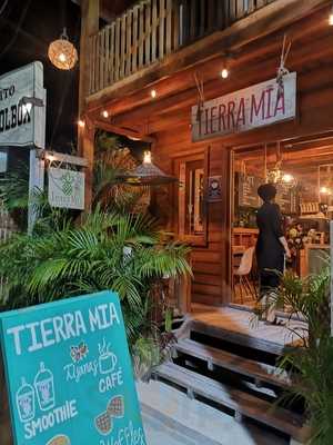 Tierra Mía Juice & Coffee