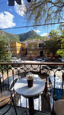 Cafe Tal De La Presa