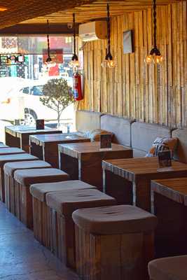 Lola Sabor Y Café Bistro
