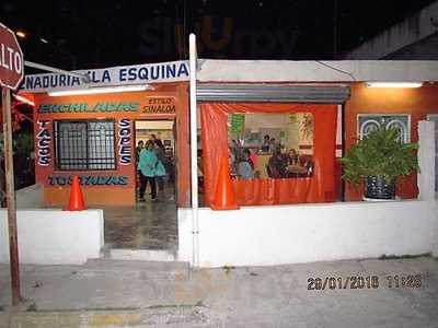 Cenaduría La Esquina