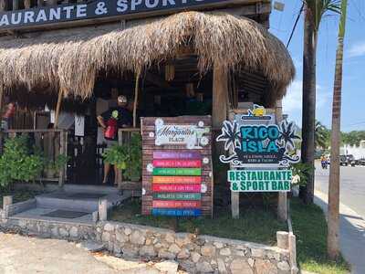 Rico Isla Restaurante Sports Bar