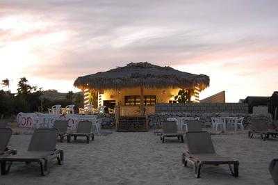 El Gecko Beach Club