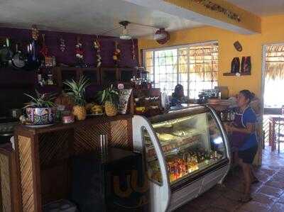 La Mora Café