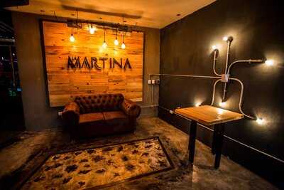 La Martina Karaoke Bar