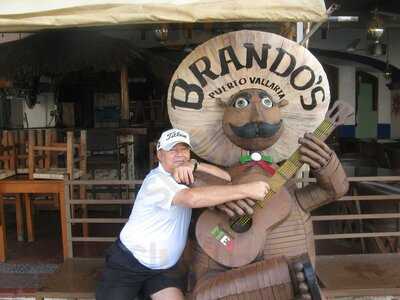 Brandos's Bar