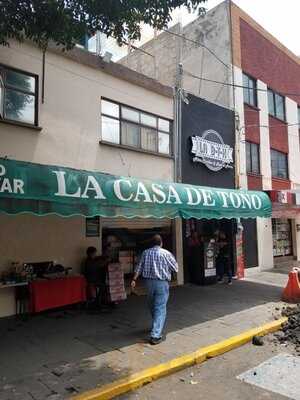 La Casa De Tono