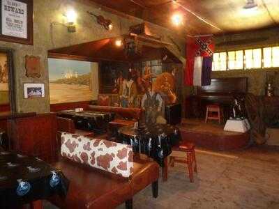 Pistols Saloon & Wild West Museum