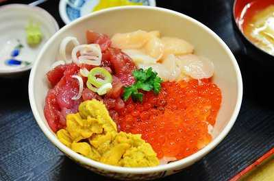 丸青食堂