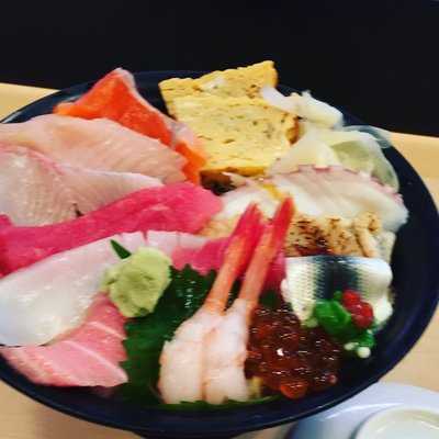 すしざんまい 横浜中華街東門店