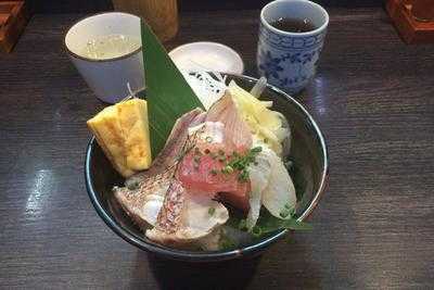 まぐろのなかだ屋 menu